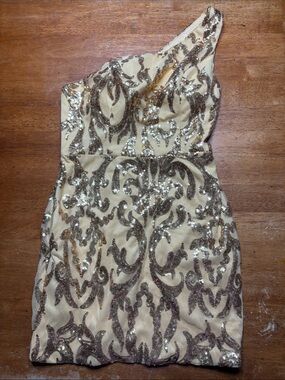 One-Shoulder Sequin Cocktail Dress in Champagne